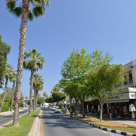 Poseidono'S Apartment Paphos Exteriör bild