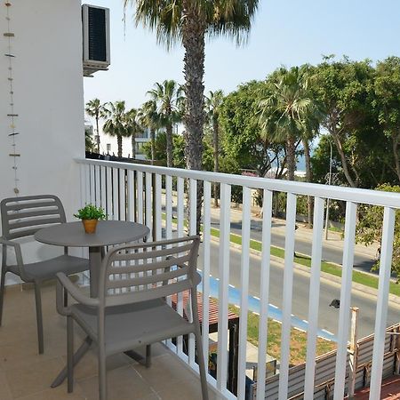 Poseidono'S Apartment Paphos Exteriör bild