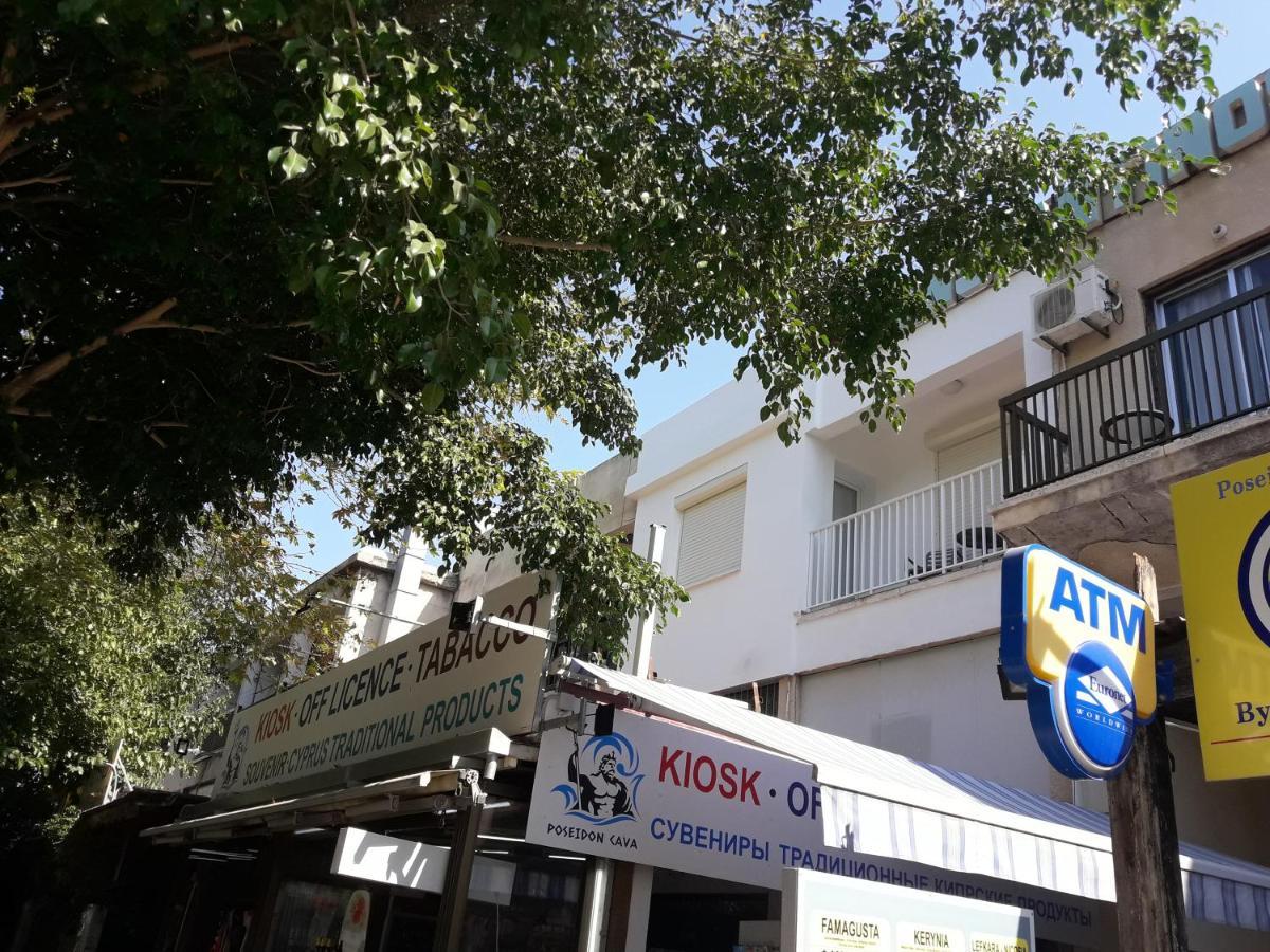 Poseidono'S Apartment Paphos Exteriör bild