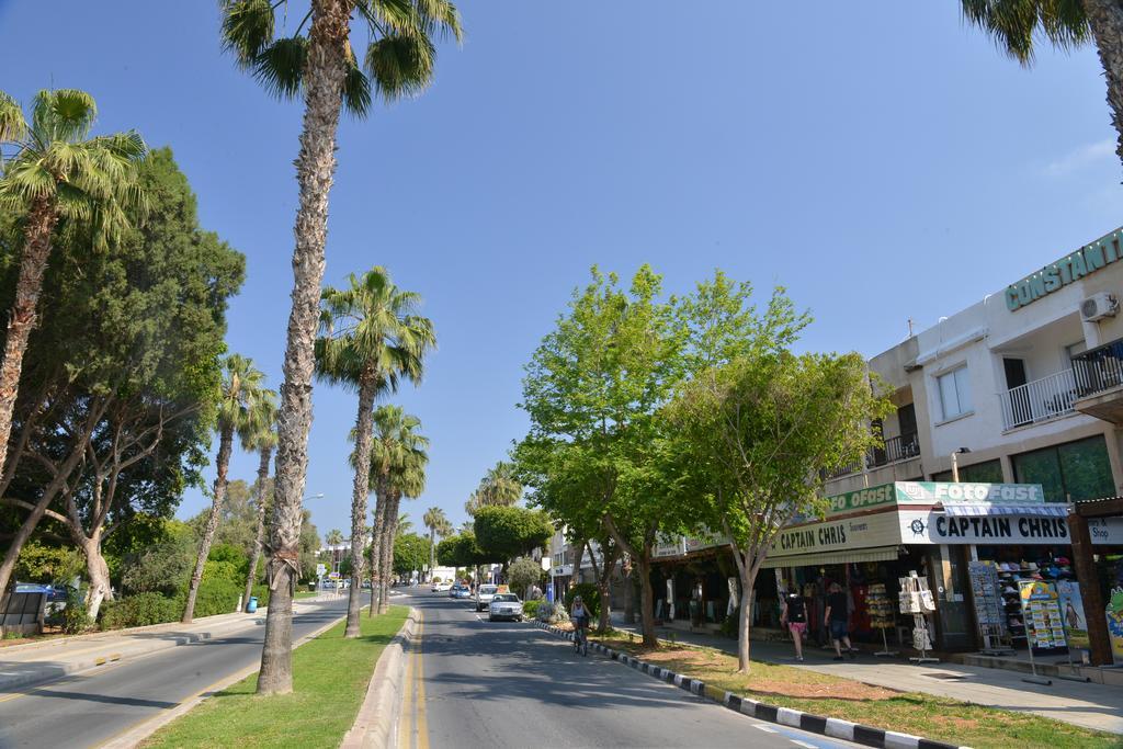 Poseidono'S Apartment Paphos Exteriör bild